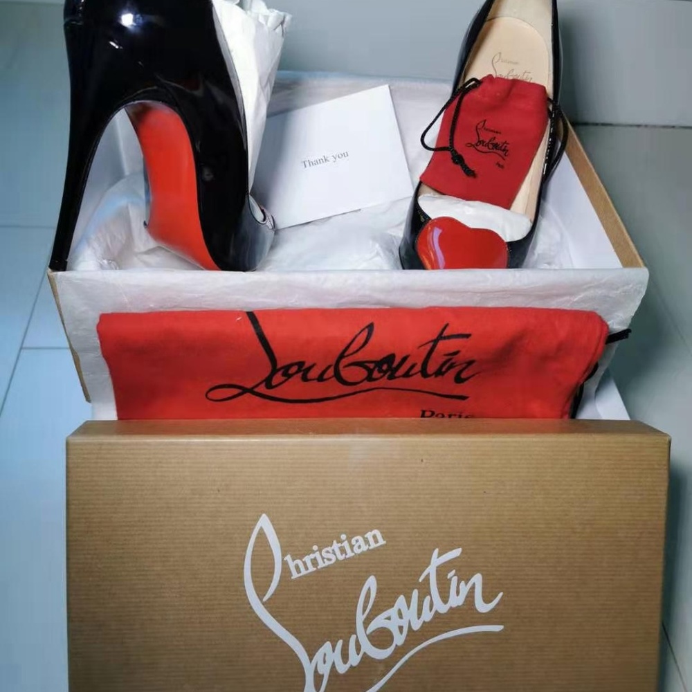36.5 Christian Louboutin CL Hearty Corafront 100